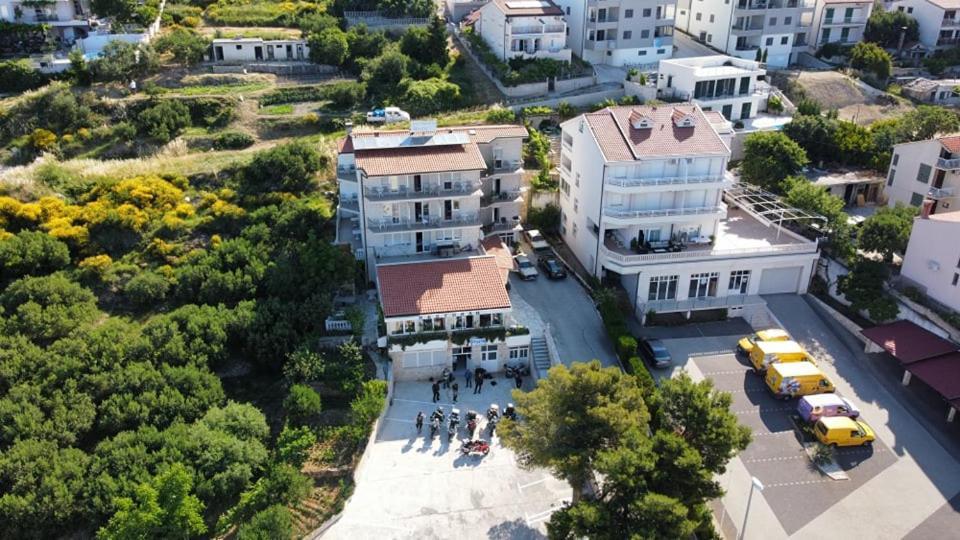 Pansion Komfor Moca Makarska Bagian luar foto