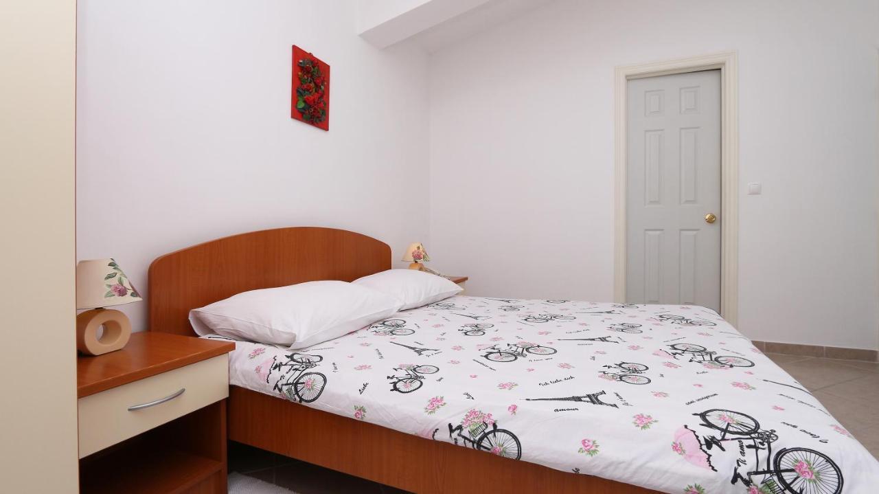 Pansion Komfor Moca Makarska Bagian luar foto