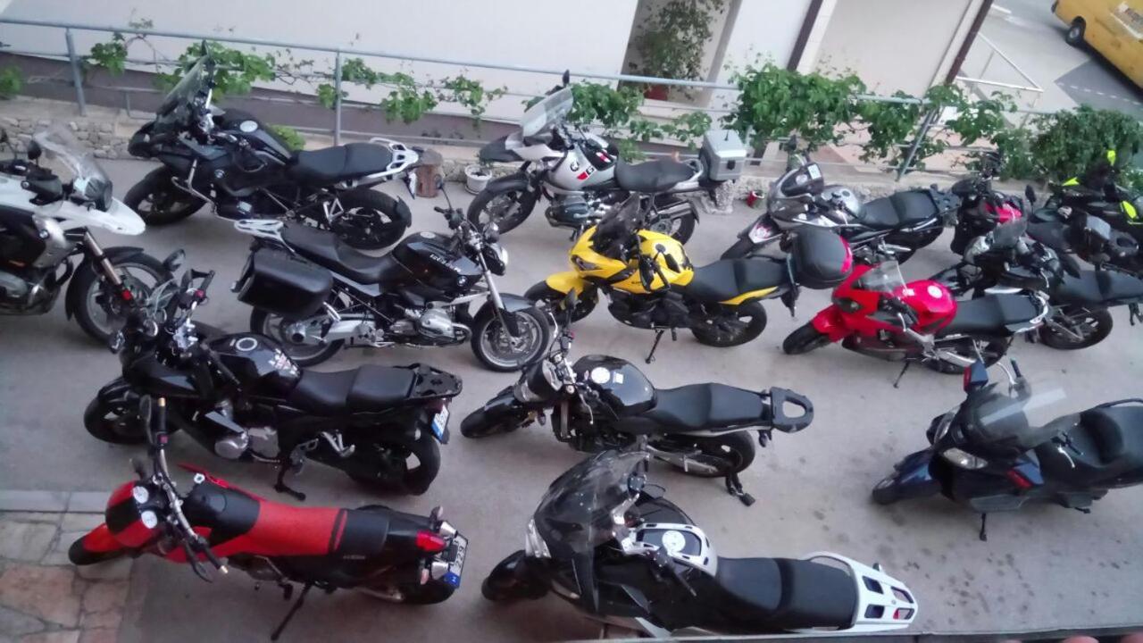 Pansion Komfor Moca Makarska Bagian luar foto